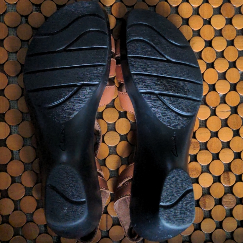 Clarks Sandals - Picture 3 of 3